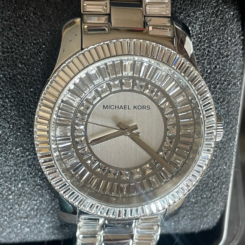 Michael Kors SS Runway Crystal-Embellished  Watch MK5352 - Picture 7 of 8